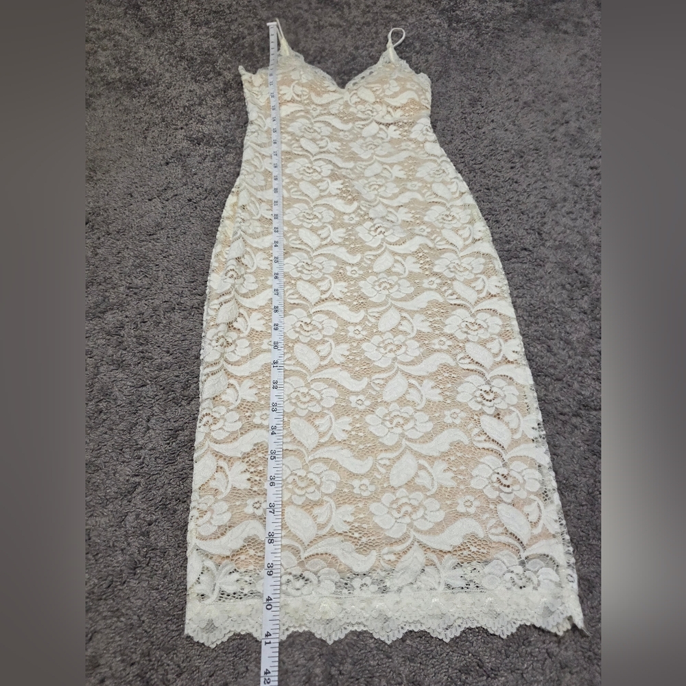 Windsor Floral Lace Midi Dress in Cream - Picture 2 of 6
